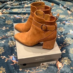 Vionic Women's “whiskey” colored Heeled Boots